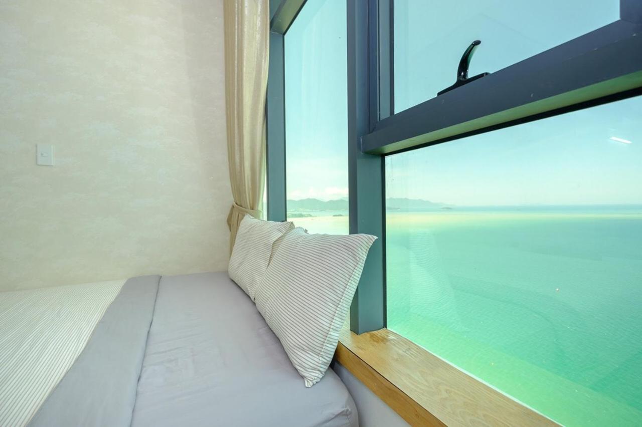 Infinity Sea View Apartment Nha Trang Exterior foto