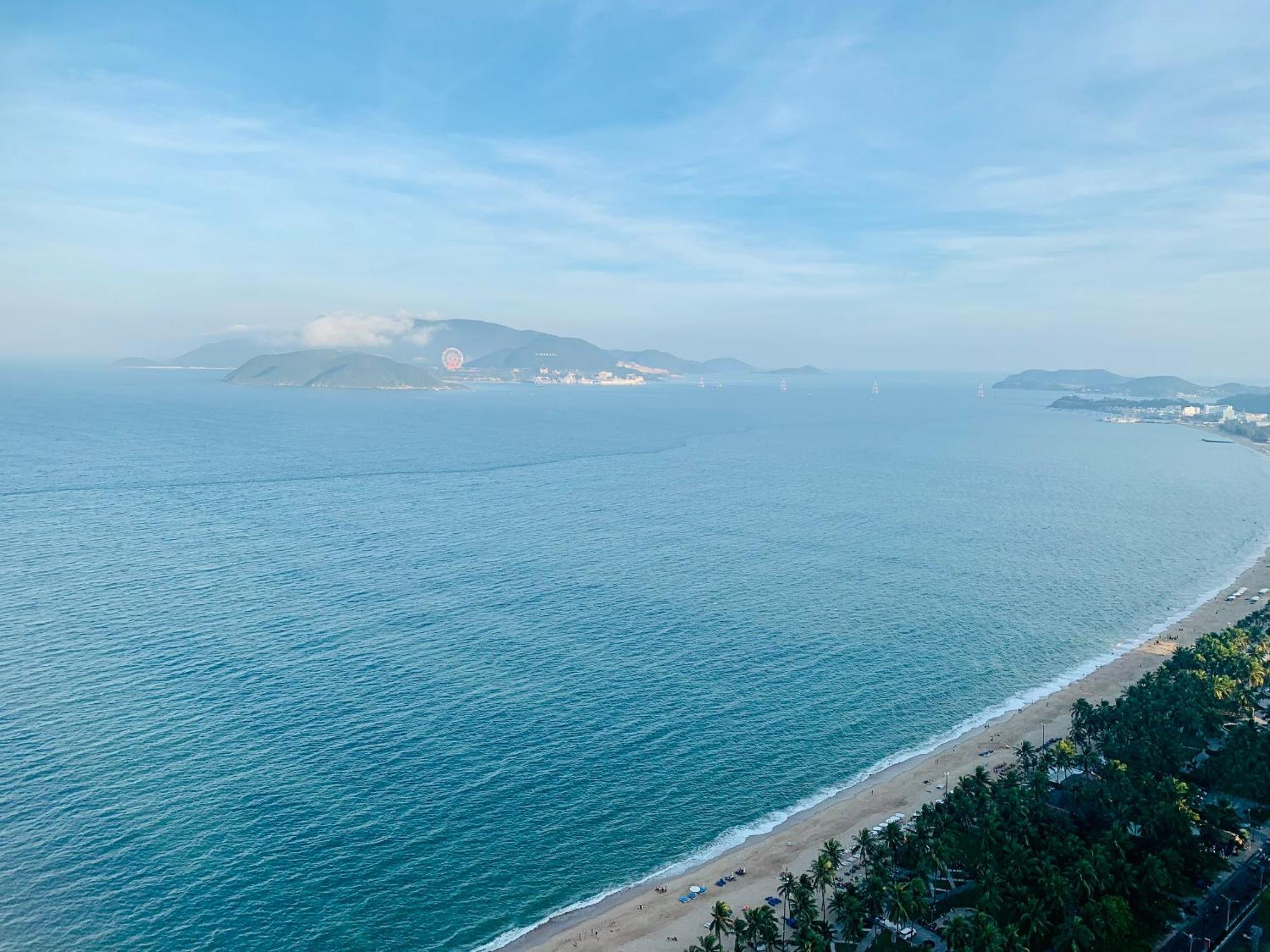 Infinity Sea View Apartment Nha Trang Exterior foto